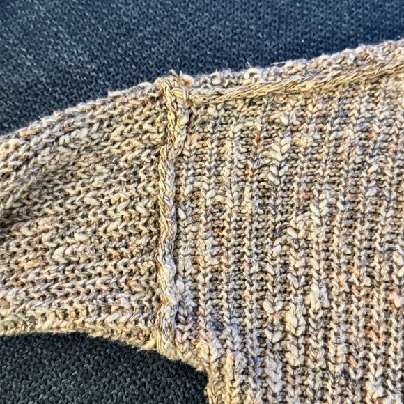 Abercrombie Cropped Chunky Knit Sweater XS – Soft Neutral Taupe elevated basic - Picture 5 of 14